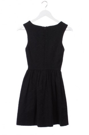 Kleid Zara Trafaluc, Größe XS, Farbe Mehrfarbig, Preis € 24,55
