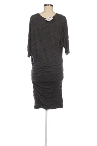 Kleid byTiMo, Größe XL, Farbe Grau, Preis 93,99 €