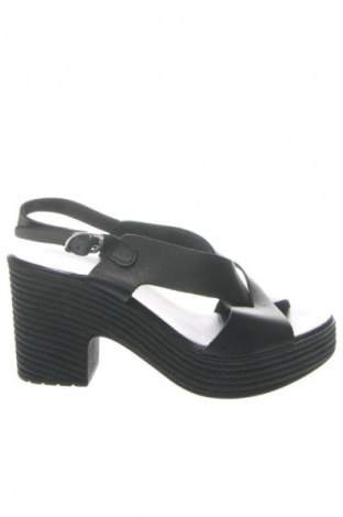 Sandalen Bata, Größe 39, Farbe Schwarz, Preis € 28,13