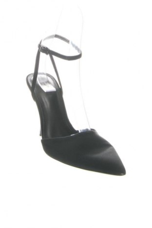 Sandalen Bershka, Größe 37, Farbe Schwarz, Preis 20,00 €