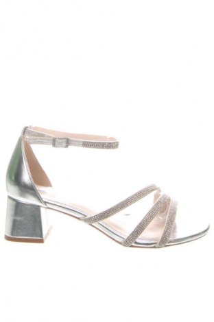 Sandalen Buffalo, Größe 40, Farbe Silber, Preis € 23,99