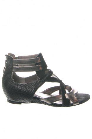 Sandalen Guess, Größe 37, Farbe Mehrfarbig, Preis 52,69 €