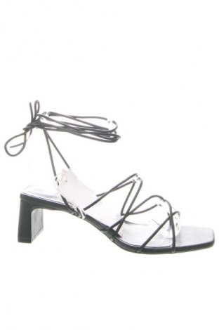 Sandalen Monki, Größe 37, Farbe Schwarz, Preis € 23,99