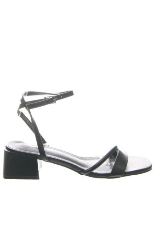 Sandalen Sinsay, Größe 39, Farbe Schwarz, Preis € 20,02