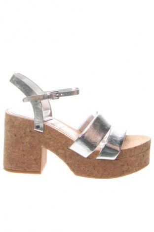 Sandale Stradivarius, Mărime 36, Culoare Argintiu, Preț 83,99 Lei
