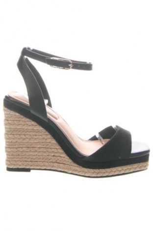 Sandalen Tommy Hilfiger, Größe 36, Farbe Schwarz, Preis € 66,99