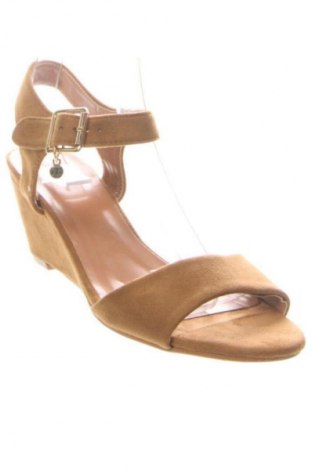 Sandalen Unbranded, Größe 38, Farbe Beige, Preis € 19,95