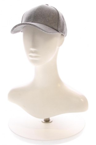 Mütze Ann-Kathrin Gotze x P&C, Farbe Grau, Preis € 37,99