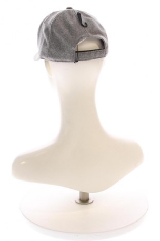Mütze Ann-Kathrin Gotze x P&C, Farbe Grau, Preis € 37,99