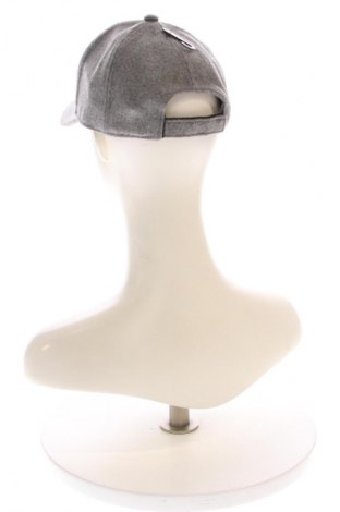 Mütze Ann-Kathrin Gotze x P&C, Farbe Grau, Preis € 37,99