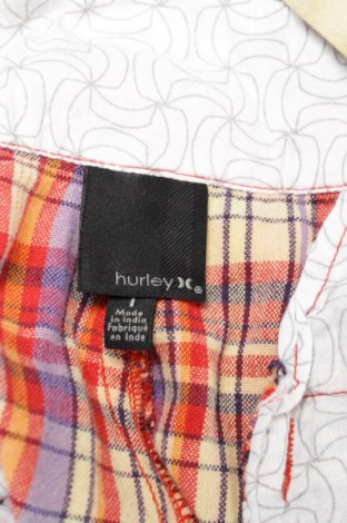 Дамски къс панталон Hurley, Размер S, Цвят Многоцветен, Цена 28,00 лв.