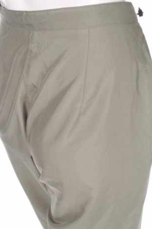 Дамски спортен панталон, Размер L, Цвят Зелен, Цена 6,25 лв.