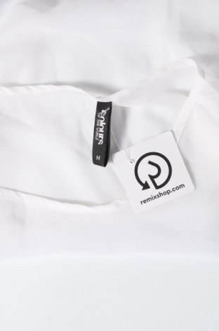 Γυναικεία μπλούζα Colours Of The World, Μέγεθος M, Χρώμα Λευκό, Τιμή 9,65 €
