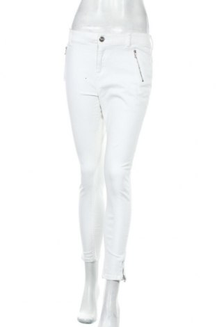 Dámske džínsy  F&F, Veľkosť M, Farba Biela, 98% bavlna, 2% elastan, Cena  19,85 €