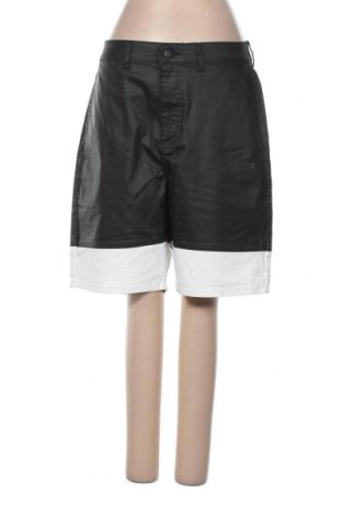 Γυναικείο κοντό παντελόνι Stefanie Giesinger for Nu-in, Μέγεθος M, Χρώμα Μαύρο, 98% βαμβάκι, 2% ελαστάνη, Τιμή 62,89 €