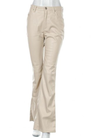 Γυναικείο παντελόνι δερμάτινο Bershka, Μέγεθος M, Χρώμα  Μπέζ, Δερματίνη, Τιμή 25,98 €