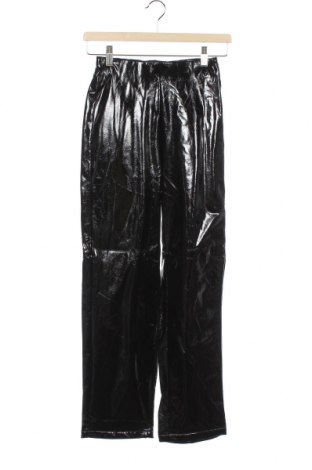 Γυναικείο παντελόνι δερμάτινο NA-KD, Μέγεθος XXS, Χρώμα Μαύρο, Δερματίνη, Τιμή 33,71 €