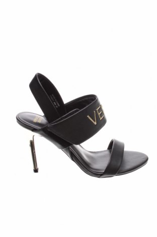 Γυναικεία παπούτσια Versace Jeans, Μέγεθος 37, Χρώμα Μαύρο, Δερματίνη, Τιμή 237,53 €