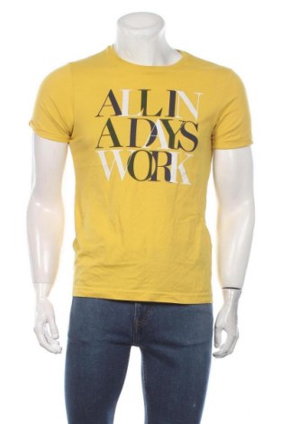 Мъжка тениска S.Oliver, Размер M, Цвят Жълт, Памук, Цена 21,60 лв.