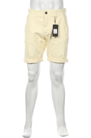 Ανδρικό κοντό παντελόνι Clean Cut Copenhagen, Μέγεθος L, Χρώμα Κίτρινο, 98% βαμβάκι, 2% ελαστάνη, Τιμή 36,80 €