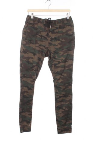 Мъжки панталон H&M Divided, Размер S, Цвят Зелен, 98% памук, 2% еластан, Цена 20,21 лв.