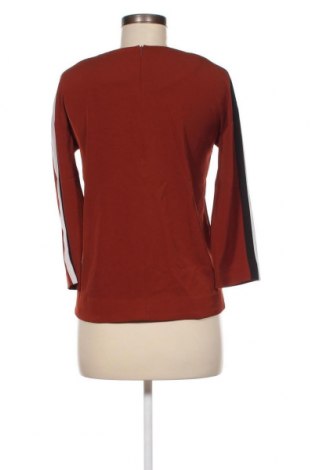 Дамска блуза In Wear, Размер XS, Цвят Кафяв, Цена 4,42 лв.