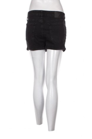 Γυναικείο κοντό παντελόνι BDG, Μέγεθος S, Χρώμα Μαύρο, Τιμή 4,45 €