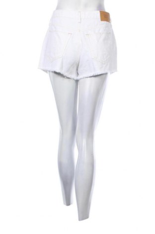 Γυναικείο κοντό παντελόνι BDG, Μέγεθος L, Χρώμα Λευκό, Τιμή 37,11 €