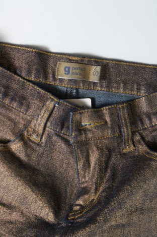 Дамски къс панталон Gina Tricot, Размер S, Цвят Златист, Цена 15,00 лв.