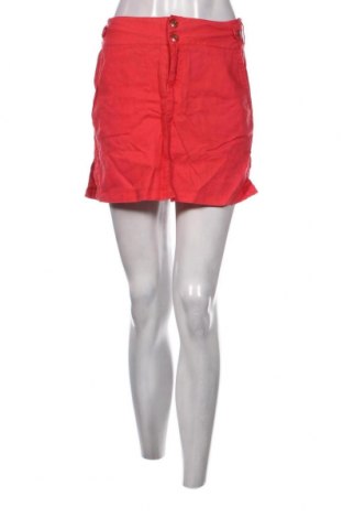 Damen Shorts Guess, Größe M, Farbe Rot, Preis 23,99 €