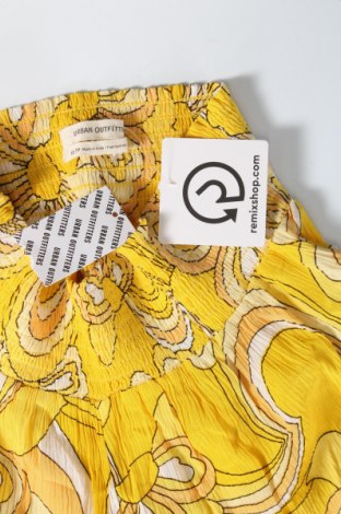 Дамски къс панталон Urban Outfitters, Размер XS, Цвят Жълт, Цена 7,92 лв.