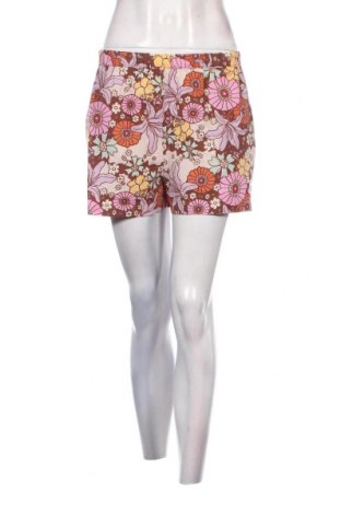 Γυναικείο κοντό παντελόνι Urban Outfitters, Μέγεθος M, Χρώμα Πολύχρωμο, Τιμή 5,57 €