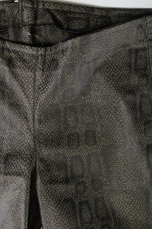 Дамски панталон, Размер M, Цвят Многоцветен, Цена 3,48 лв.