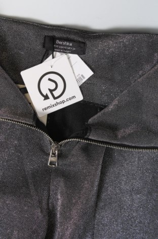 Damenhose Bershka, Größe XS, Farbe Silber, Preis 23,71 €