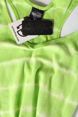 Γυναικείο αμάνικο μπλουζάκι Urban Classics, Μέγεθος M, Χρώμα Πράσινο, Τιμή 4,04 €