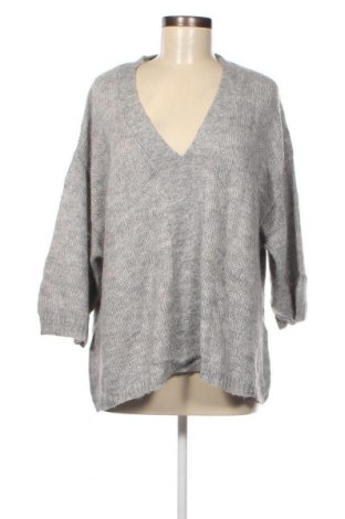 Дамски пуловер Gina Tricot, Размер L, Цвят Сив, Цена 4,00 лв.