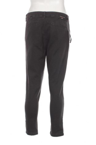 Мъжки панталон Daniele Alessandrini Homme, Размер M, Цвят Сив, Цена 347,00 лв.