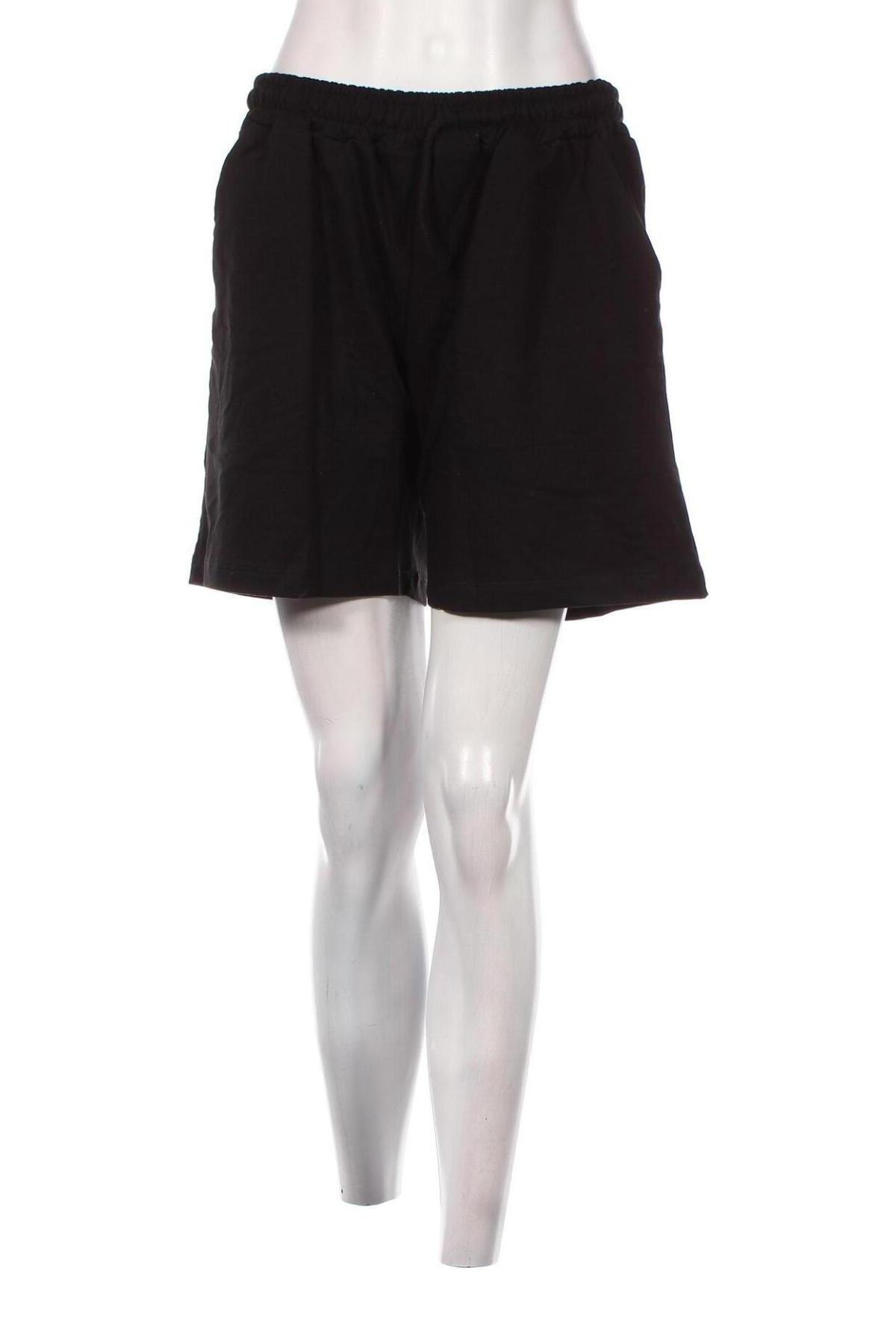 Γυναικείο κοντό παντελόνι LELA, Μέγεθος L, Χρώμα Μαύρο, Τιμή 5,59 €