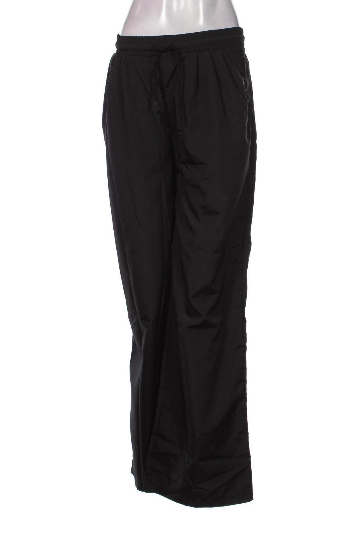 Γυναικείο αθλητικό παντελόνι Trendyol, Μέγεθος S, Χρώμα Μαύρο, Τιμή 29,90 €