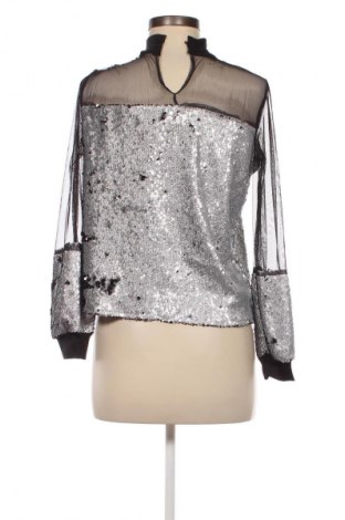 Damen Shirt, Größe M, Farbe Silber, Preis 5,99 €