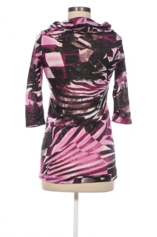 Damen Shirt Club L, Größe M, Farbe Mehrfarbig, Preis 5,49 €