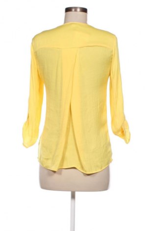 Damen Shirt Stradivarius, Größe S, Farbe Gelb, Preis 1,99 €