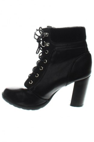 Botine de damă Body Flirt, Mărime 37, Culoare Negru, Preț 128,99 Lei