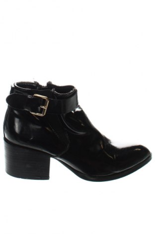 Botine de damă Buffalo, Mărime 38, Culoare Negru, Preț 69,99 Lei