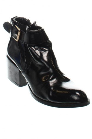 Botine de damă Buffalo, Mărime 38, Culoare Negru, Preț 69,99 Lei