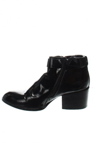 Botine de damă Buffalo, Mărime 38, Culoare Negru, Preț 69,99 Lei