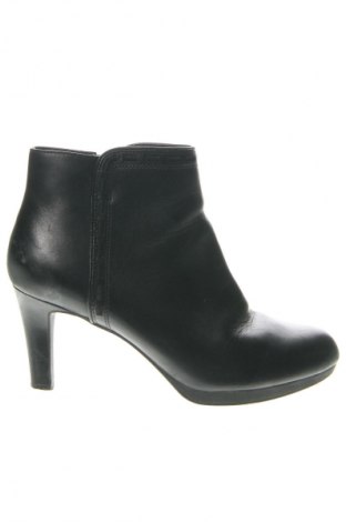 Botine de damă Clarks, Mărime 39, Culoare Negru, Preț 112,99 Lei