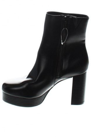 Botine de damă H&M, Mărime 36, Culoare Negru, Preț 110,99 Lei