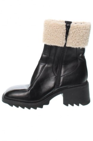 Damenstiefel, Größe 40, Farbe Schwarz, Preis € 18,99