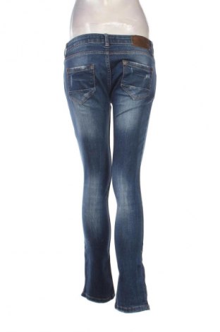 Damskie jeansy Bershka, Rozmiar M, Kolor Niebieski, Cena 103,45 zł